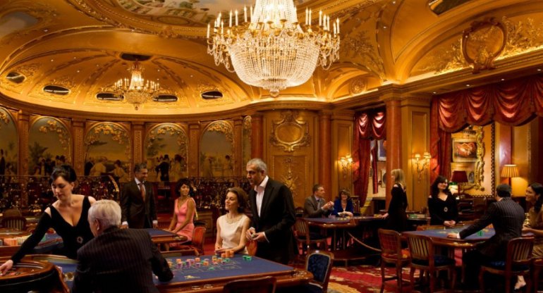 Glücksspieler im Ritz Casino in London